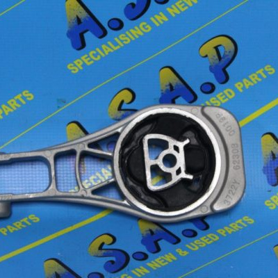 GEARBOX MOUNTING R SONIC