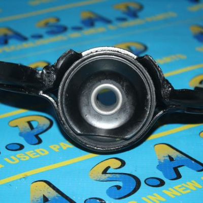 STABILIZER MOUNTING RH CORSA B/CHEV MONTANA