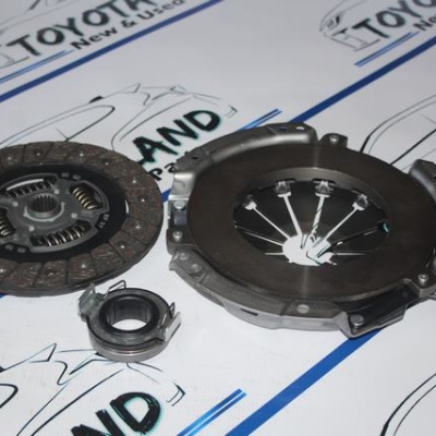 CLUTCH KIT FOR COROLLA CONQUEST/TAZZ RUNX