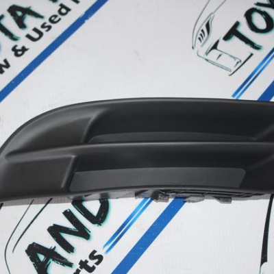 FOG COVER WITH HOLE LH COROLLA