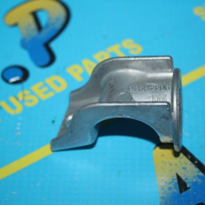 RADIATOR BRACKET LH CORSA B