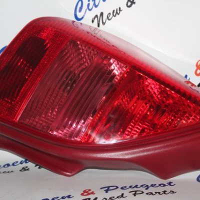 TAIL LAMP RH FOR C2 02-06